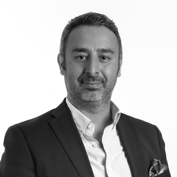 امین قوام صدری
